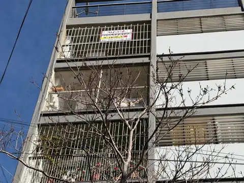 Caseros 32 , Piso 5