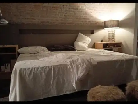 Depto Tipo Casa en Venta 100 años