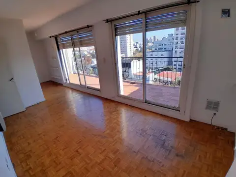 Departamento 2 ambis al contrafrente con balcon aterrazado