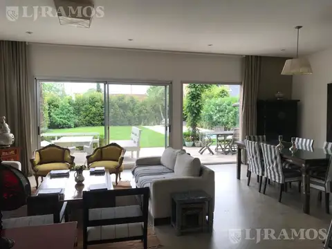 Casa en Venta de 4 dormitorios
