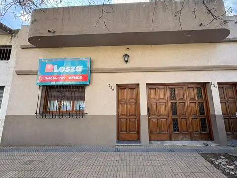 Castro Barros al 200