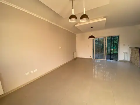 Casa en Alquiler en La Plata, $ 1.100.000