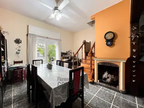 Depto Tipo Casa en Venta 50 años