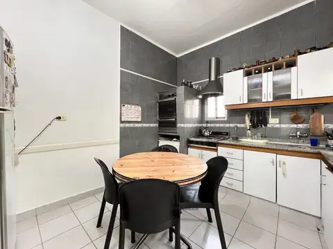 Depto Tipo Casa en Venta de 4 ambientes