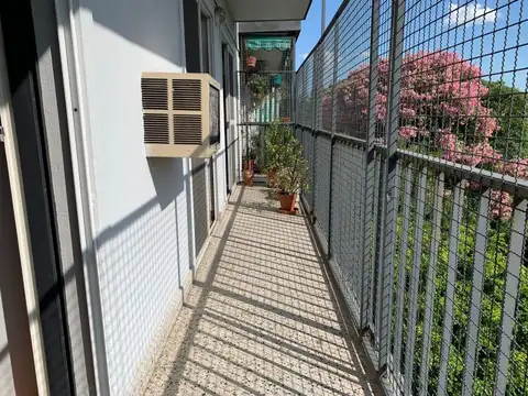 Venta | Depto 3 ambientes al frente c/balcón corrido | Saavedra