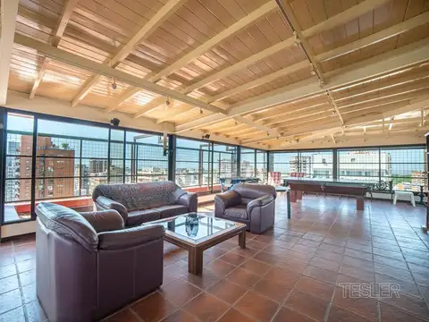 Duplex piso alto en torre con terraza quincho y parrilla 4 dormitorios 3 cocheras fijas Belgrano