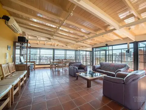 Duplex piso alto en torre con terraza quincho y parrilla 4 dormitorios 3 cocheras fijas Belgrano