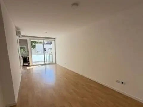 ALQUILER OFICINA / CONSULTORIO PACHECO DE MELO 2936