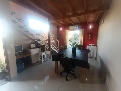 Depto Tipo Casa en Venta en Villa Adelina, USD 90.000