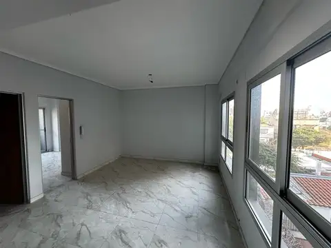 En Venta 2 Ambientes 1B y 5B