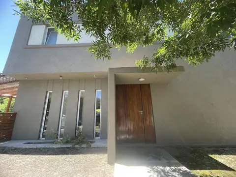 Casa  en Venta en Los Robles, La Cañada de Pilar, Pilar