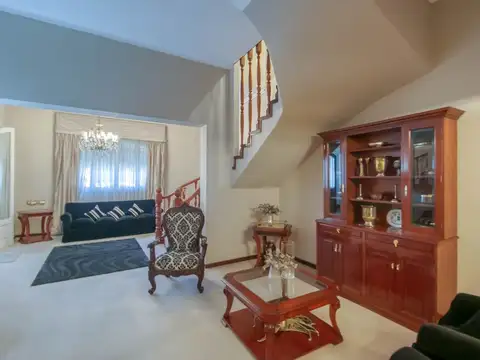 CASA EN ALQUILER EN LA PLATA