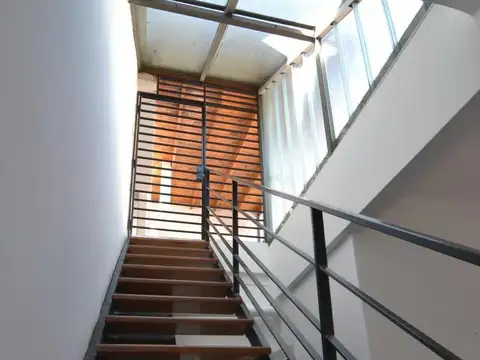 Depto Tipo Casa en Venta 70 años