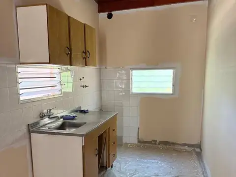 Casa en Alquiler con 1 cochera