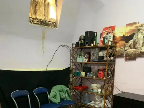 Casa 6 ambientes con 2 baños