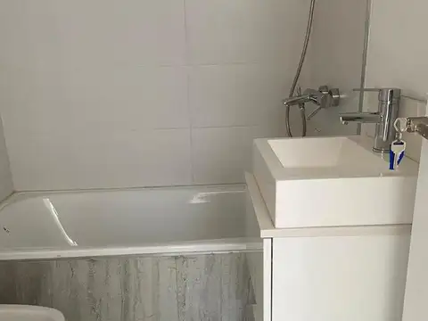 Departamento en Alquiler con 1 cocheras
