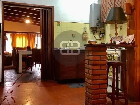 Casa 3 ambientes con 2 baños