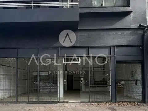 Local Comercial con Depósito /Salida Vehicular/ 470 m2 sobre avenida