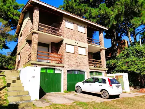 Venta departamento 3 ambientes parrilla y garaje