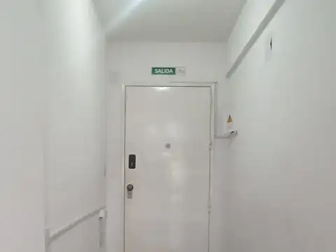 Oficinas 90 m2 cubiertos - 2 baños - Venta - San Nicolás. - microcentro