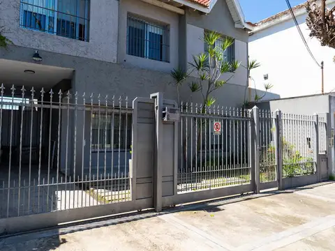 Amancio Alcorta al 1246 Haedo Sur