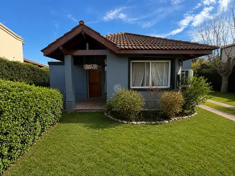 Casa en venta, en Barrio Los Sauces, Pilar 100