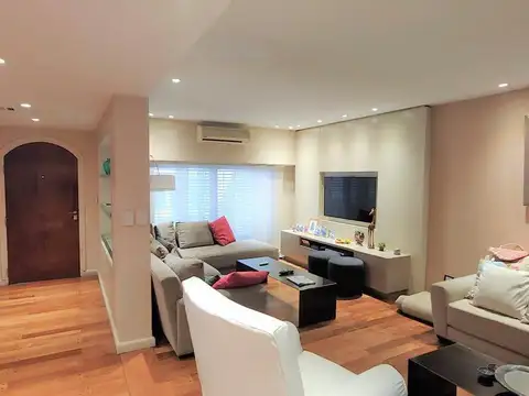 Casa en Venta con 5 cocheras