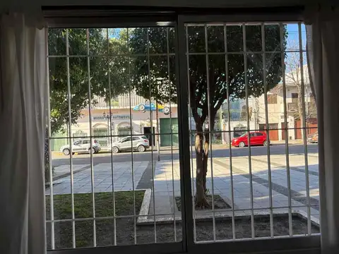 Departamento en Alquiler en Versalles, $ 1.200.000
