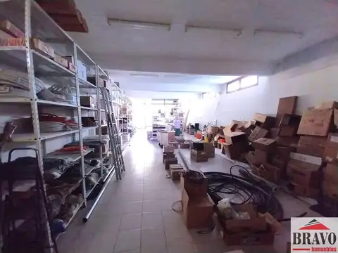EN VENTA 2 Locales comerciales en block sobre Av. ppal., Zona Sur, Villa Gesell