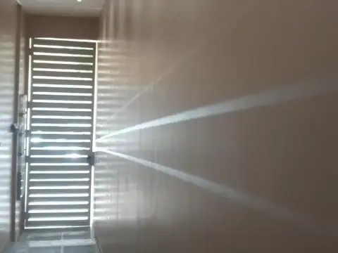 Depto Tipo Casa en Venta 8 años