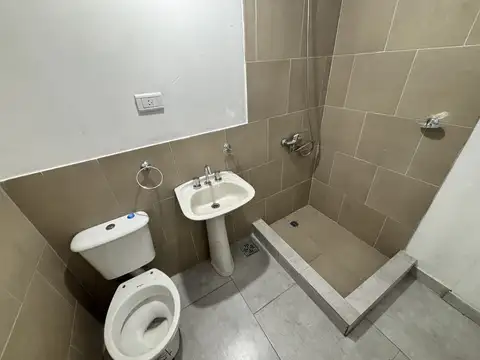Departamento en Alquiler en Rafael Calzada, $ 360.000