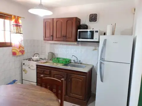 DEPARTAMENTO DE 4 AMBIENTES CON ESTACIONAMIENTO