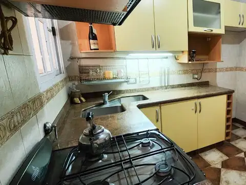 CASA EN VENTA 3 AMBIENTES CON COCHERA RAMOS MEJIA