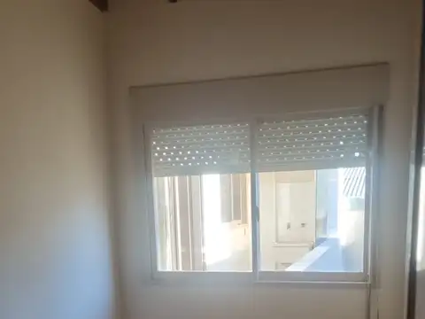Departamento en Alquiler en Monte Castro, $ 850.000