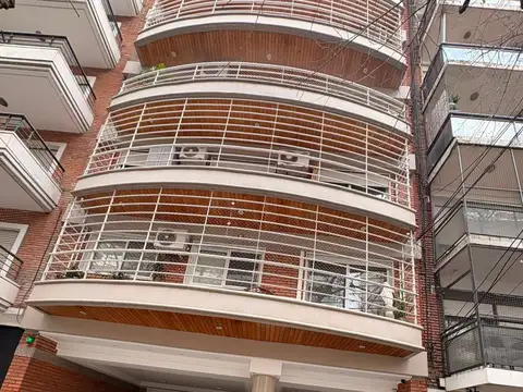 Vta. 4 Ambientes - Villa Urquiza - Apto Crédito