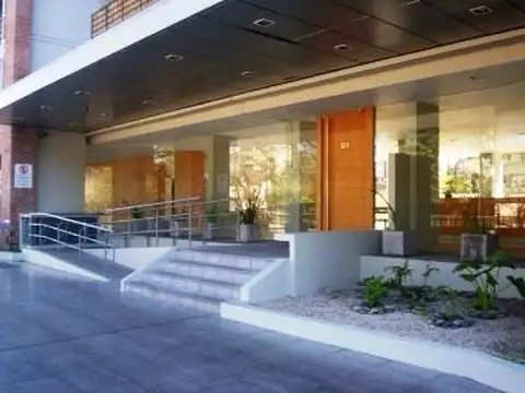 Excelente 3 Ambientes de categoria complejo Ayres de San Isidro