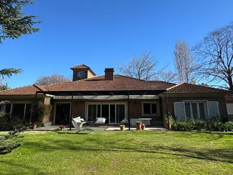 Venta casa 8 ambientes Barrio La Horqueta, San Isidro