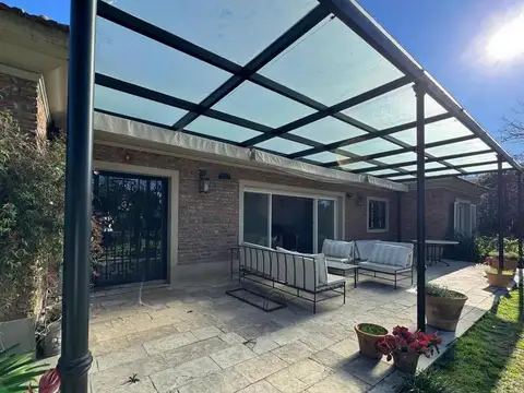 Casa en Venta en La Horqueta, USD 1.400.000