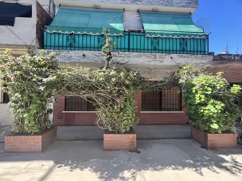 VENTA CASA 7 ambientes villa celina