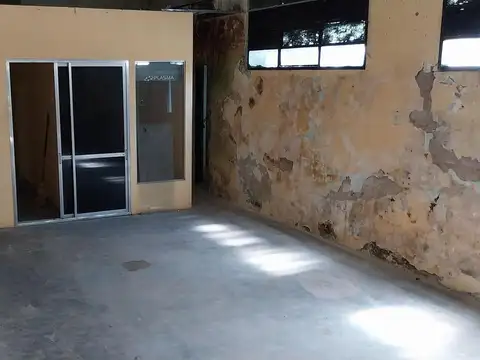 Galpon en Venta en Flores, USD 170.000