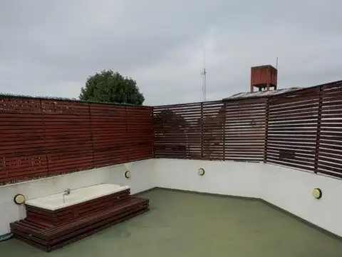 Depto Tipo Casa en Alquiler de 2 ambientes