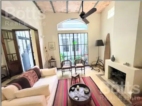 PH EN VENTA 200 M2 3 DORMITORIOS PATIO Y TERRAZA SIN EXPENSAS