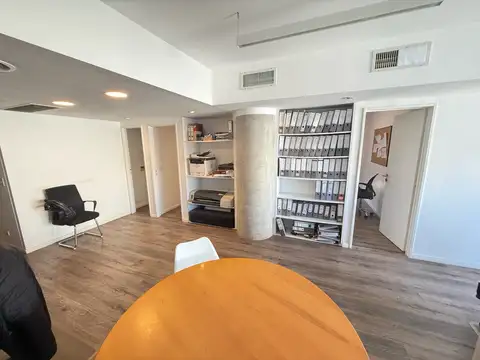 Oficina Monoambiente con 2 baños
