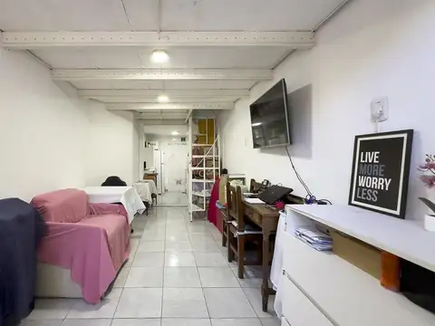 Depto Tipo Casa 2 ambientes con 1 baño