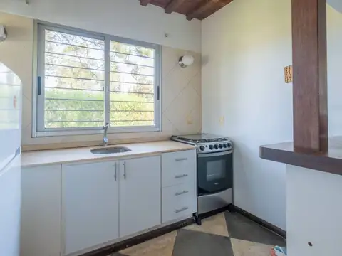 Casa en alquiler en la Barra de 3 dormitorios con pileta 100