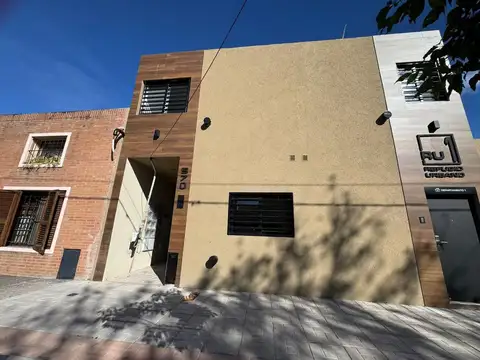 Dúplex con balcon a estrenar en moderno complejo centrico