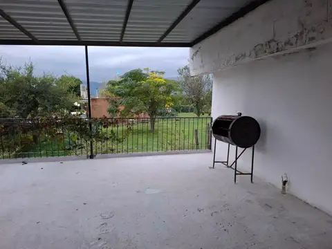 Casa 2 ambientes con 1 baño