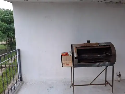 Casa en Alquiler con 1 cochera