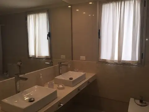 Departamento en Alquiler Temporal con 1 cocheras