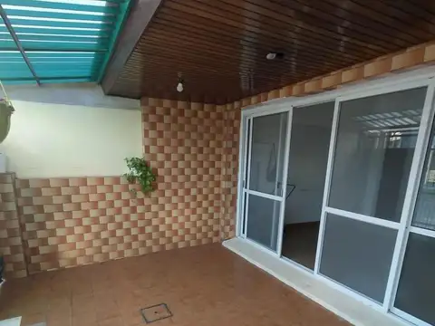 Echague 7131 7100, Piso pb